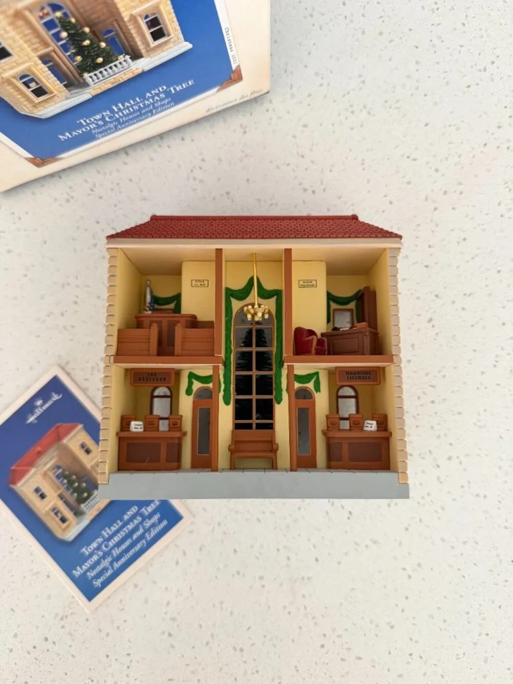 Hallmark Ornament Nostalgic Houses & Shops Town Hall and Mayor's Christmas Tree